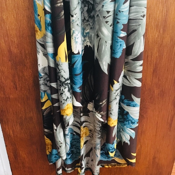 Mlle Gabrielle High-low Dress - Picture 3 of 4